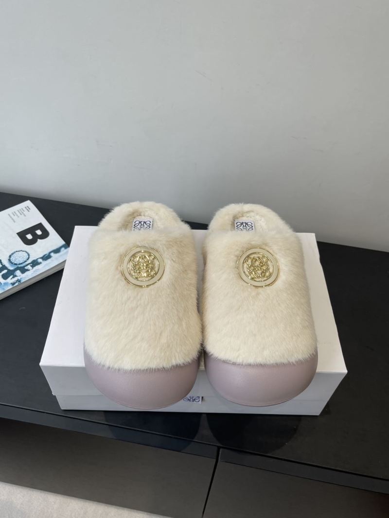 L0ew* slippers